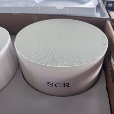 شراء تمدد حراري منخفض وقوة ميكانيكية عالية محفز كورديريت SCR دائري للآلات غير المخصصة للطرق 263*127 تصنيع عبر الإنترنت