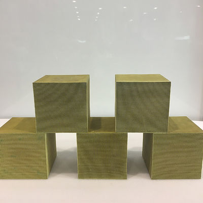 شراء أجزاء من قشرة العسل الكورديريت لمتحفزات SCR Denox  ‬ المصنعين الرائدين تصنيع عبر الإنترنت