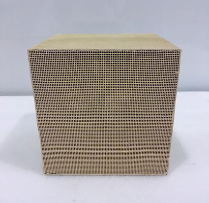 شراء محفز نزع النترات NH3 SCR قرص العسل EURO 5 لآلة التكلس تصنيع عبر الإنترنت