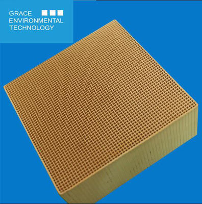 شراء Tio2 SCR Denox Catalyst 300 Cpsi تنقية غاز المداخن في فحم الكوك تصنيع عبر الإنترنت