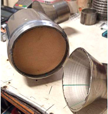 شراء 300 محفز ثلاثي الاتجاهات CPI | نظام تنقية عادم السيارات | يفي بمعايير EURO 6 تصنيع عبر الإنترنت