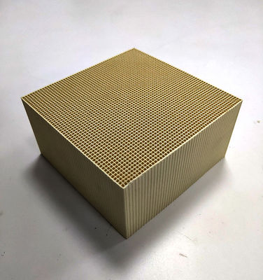 شراء محفزات أكسدة المركبات العضوية المتطايرة RCO 300 Cpsi تزيل نفايات الصناعة تصنيع عبر الإنترنت