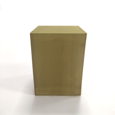 شراء تدمير محفز المركبات العضوية المتطايرة الخزفية على شكل قرص العسل الأضرار الحرارية التي تحفز غاز النفايات العضوية تصنيع عبر الإنترنت