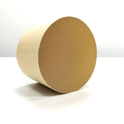 شراء محفز TWC Pt Pd Rh ثلاثي المحول الحفاز مادة قرص العسل Euro 5 6400 خلية تصنيع عبر الإنترنت