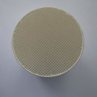 شراء محفز عادم السيارة من Cordierite Ceramic Catalyst Carrier Honeycomb هيكل تصنيع عبر الإنترنت