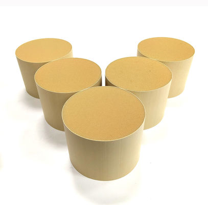 300 CPSI Euro 3 ركيزة قرص العسل الخزفية SCR | الشركة المصنعة للمحول الحفاز